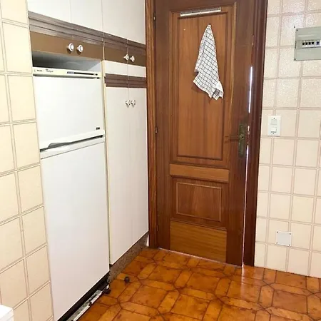 Apartment - 3 Bedrooms With Sea Views - 09597 Портоново