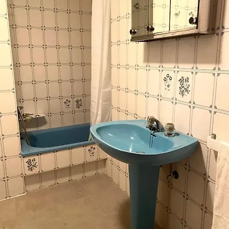 Апартаменты Apartment - 3 Bedrooms With Sea Views - 09597
